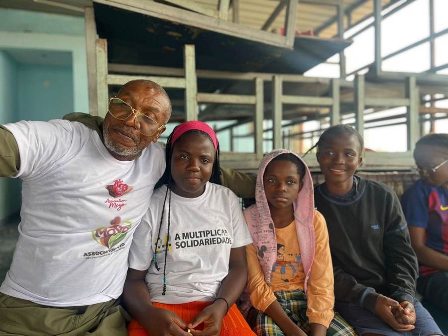 Bénévoles de l'Association MOYO lors d'une action de terrain